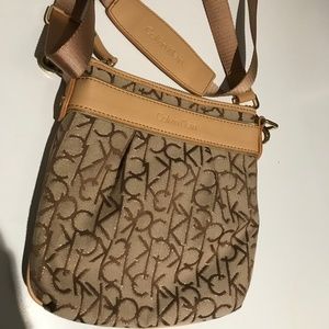 Calvin Klein Crossbody